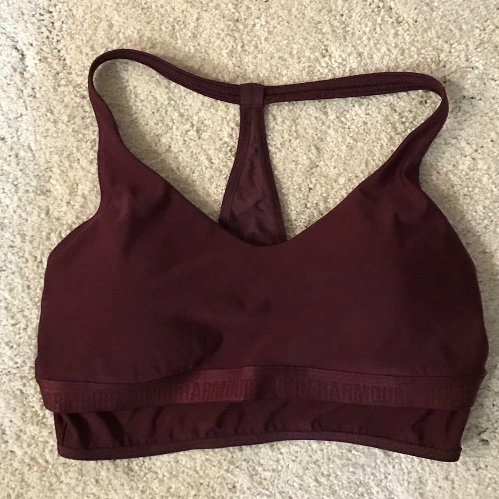 Under armour sports bra like new (M)